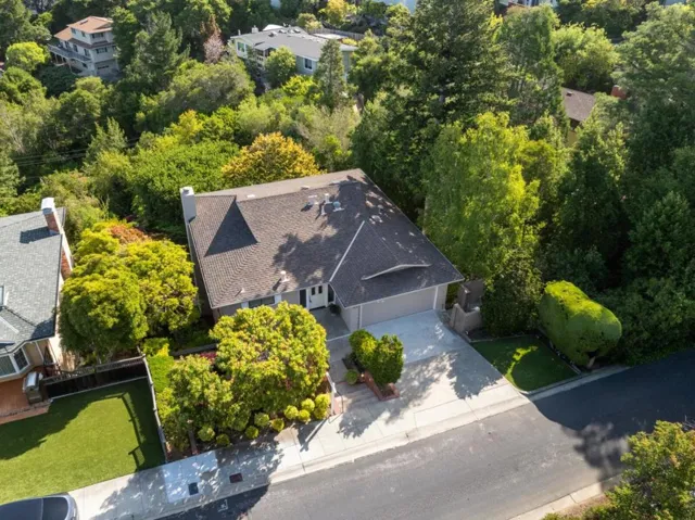 1516 La Mesa Drive, Burlingame, California 94010
