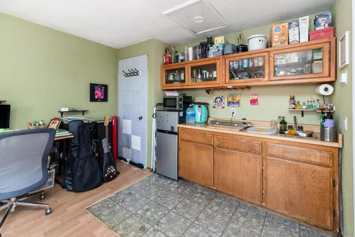 69 E E I St, Chula Vista, California 91910