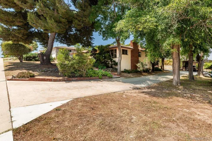 69 E E I St, Chula Vista, California 91910