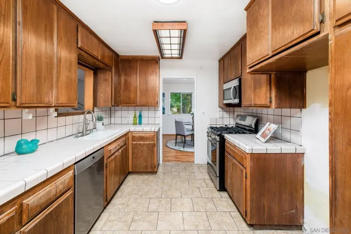 69 E E I St, Chula Vista, California 91910