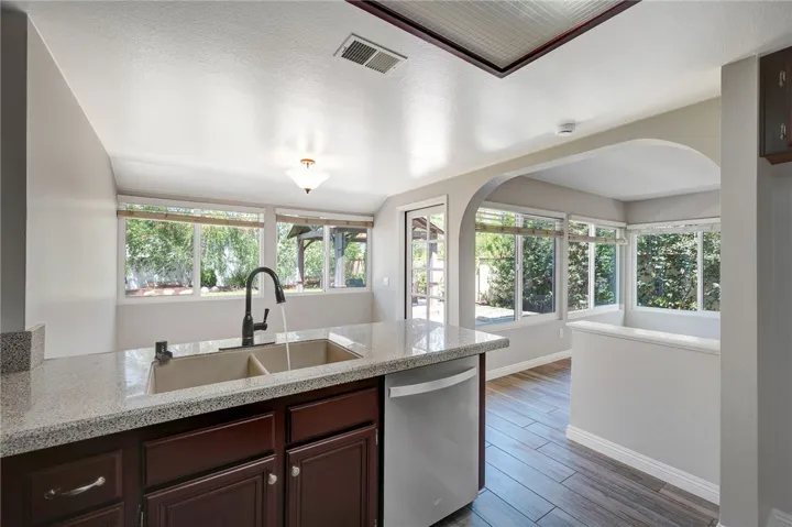 Kitchen comes alive with its counter stone tops
