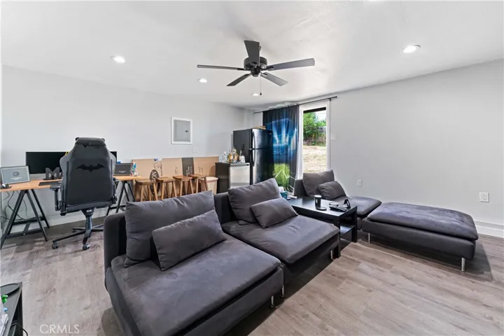 6673 Lessie Lane, Riverside, California 92503