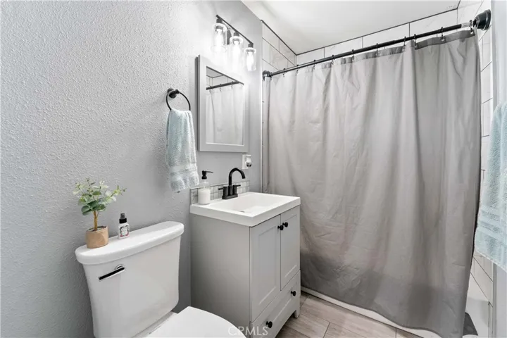 6673 Lessie Lane, Riverside, California 92503