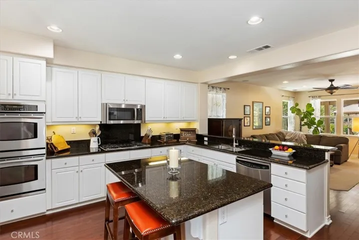 27517 Murrieta Oaks Avenue, Murrieta, California 92562