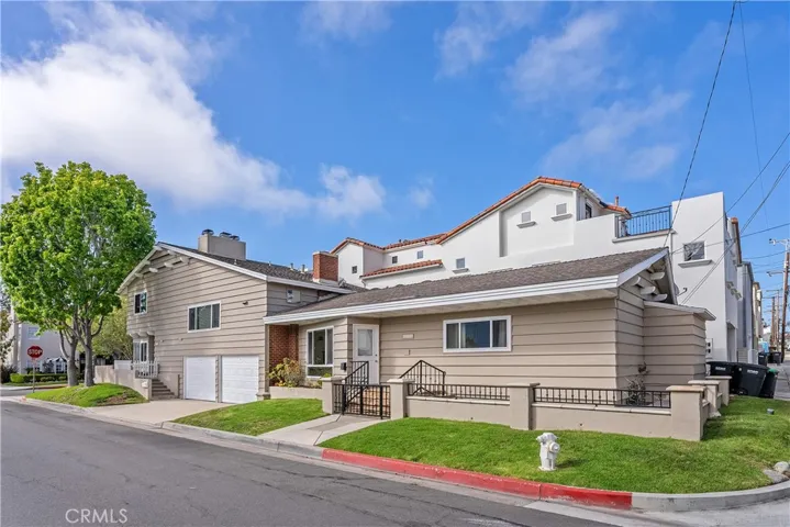500 Larkspur Avenue, Corona Del Mar, California 92625