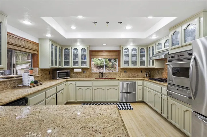 180 S Grass Valley Road 3, Lake Arrowhead, California 92352
