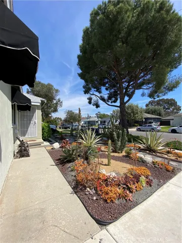 2251 Ximeno Avenue, Long Beach, California 90815