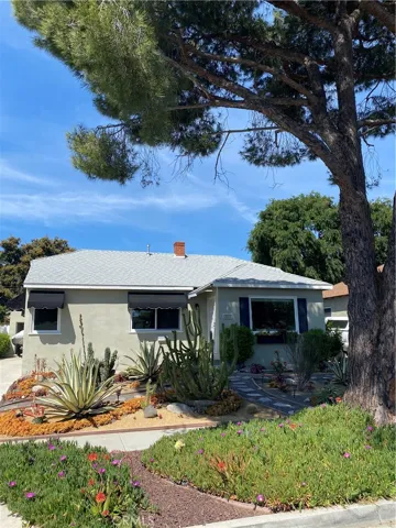 2251 Ximeno Avenue, Long Beach, California 90815