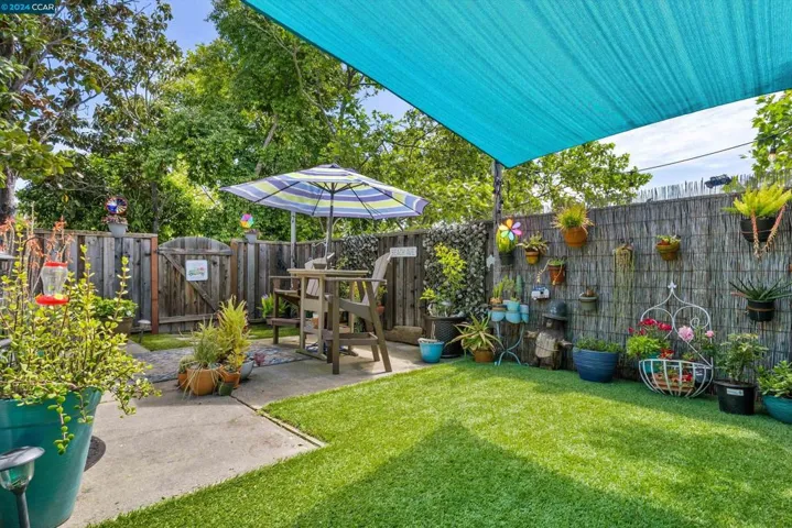 113 Elbridge Ave A, Cloverdale, California 95425