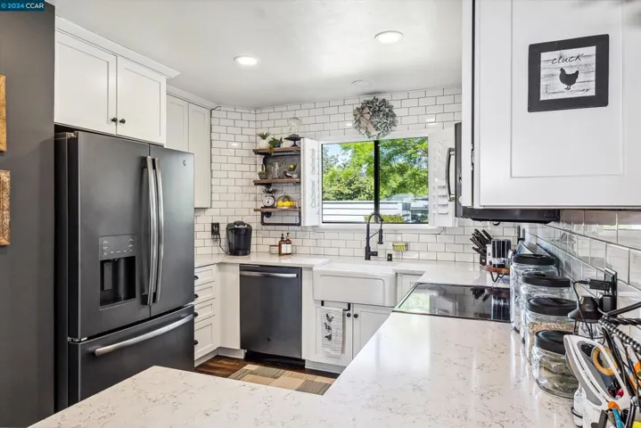 113 Elbridge Ave A, Cloverdale, California 95425