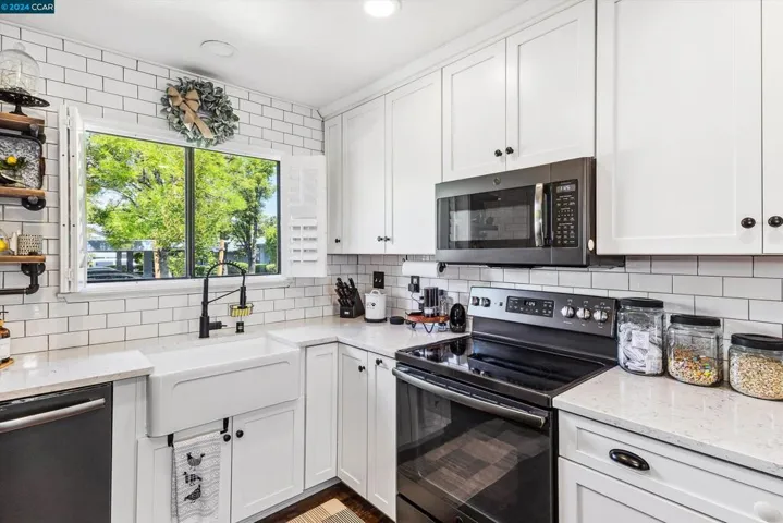 113 Elbridge Ave A, Cloverdale, California 95425