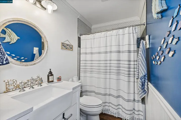 113 Elbridge Ave A, Cloverdale, California 95425