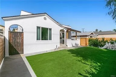 175 E Pleasant Street, Long Beach, California 90805