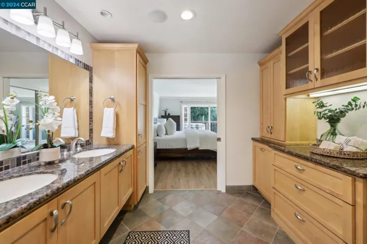 114 Alta Mesa Ct, Moraga, California 94556