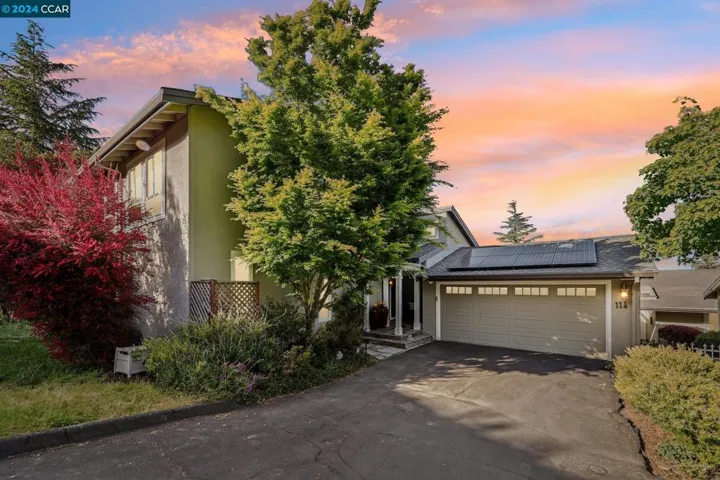 114 Alta Mesa Ct, Moraga, California 94556