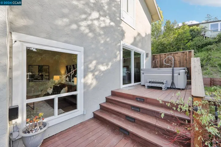 114 Alta Mesa Ct, Moraga, California 94556