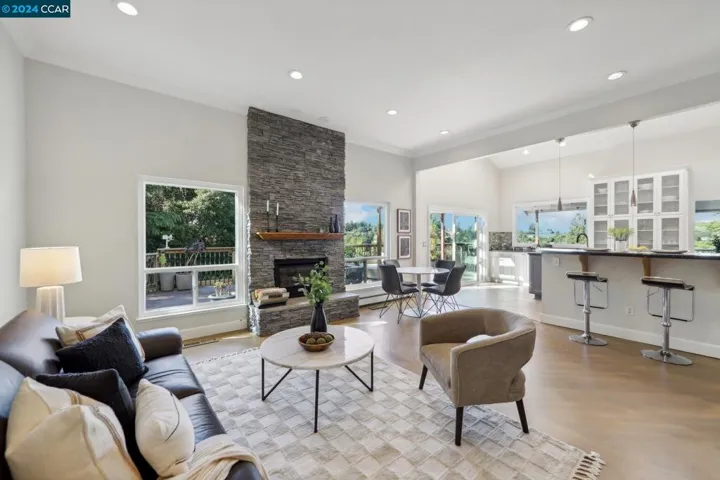 114 Alta Mesa Ct, Moraga, California 94556