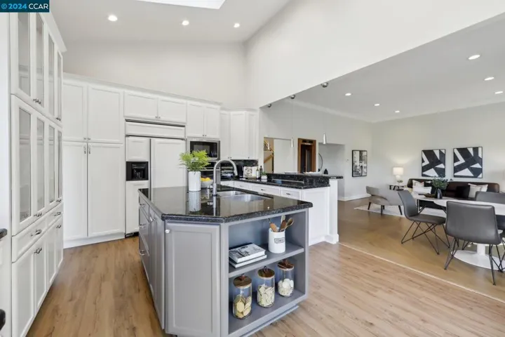 114 Alta Mesa Ct, Moraga, California 94556