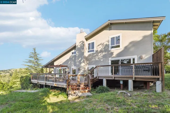 114 Alta Mesa Ct, Moraga, California 94556