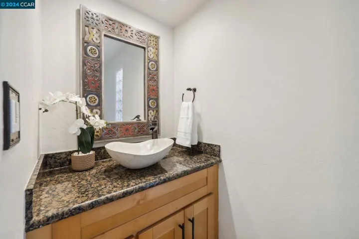 114 Alta Mesa Ct, Moraga, California 94556