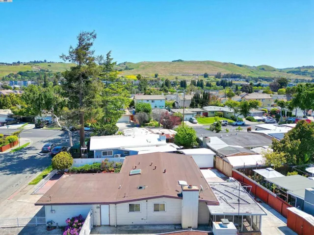28220 Rochelle Ave, Hayward, California 94544