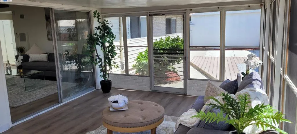 28220 Rochelle Ave, Hayward, California 94544