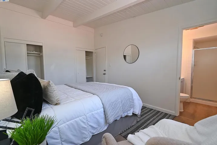 28220 Rochelle Ave, Hayward, California 94544