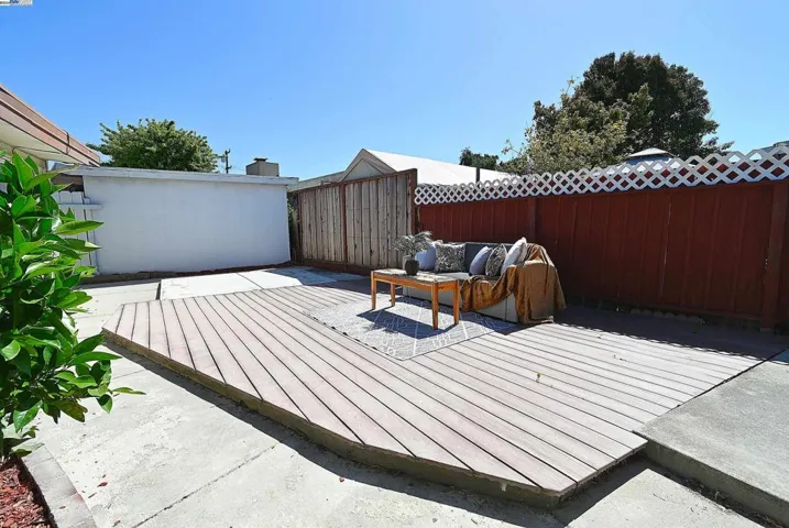 28220 Rochelle Ave, Hayward, California 94544