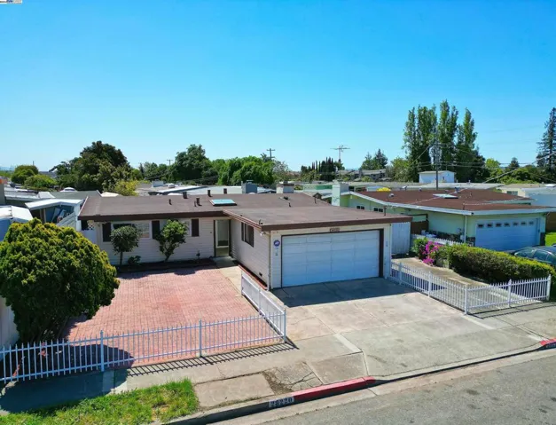 28220 Rochelle Ave, Hayward, California 94544