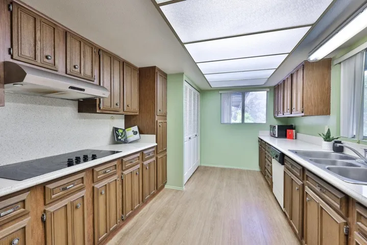 3142 Kaywood Drive, Escondido, California 92026