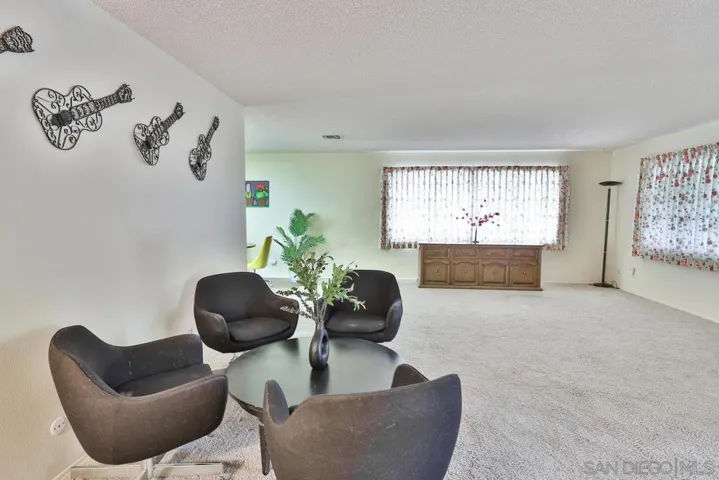 3142 Kaywood Drive, Escondido, California 92026