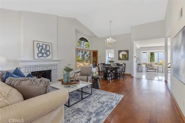 27500 Label Avenue, Canyon Country, California 91351