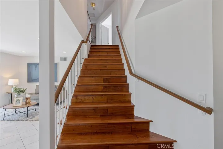 27500 Label Avenue, Canyon Country, California 91351