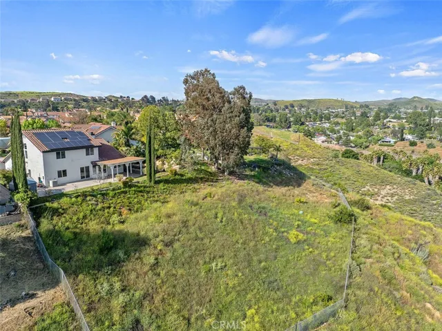 27500 Label Avenue, Canyon Country, California 91351