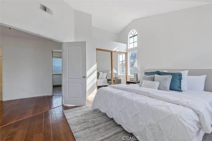 27500 Label Avenue, Canyon Country, California 91351