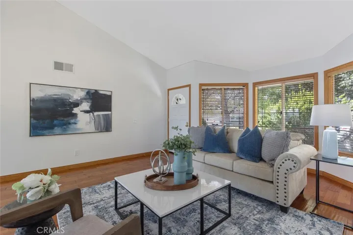 27500 Label Avenue, Canyon Country, California 91351