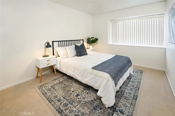 Bright & Inviting with Bay Window