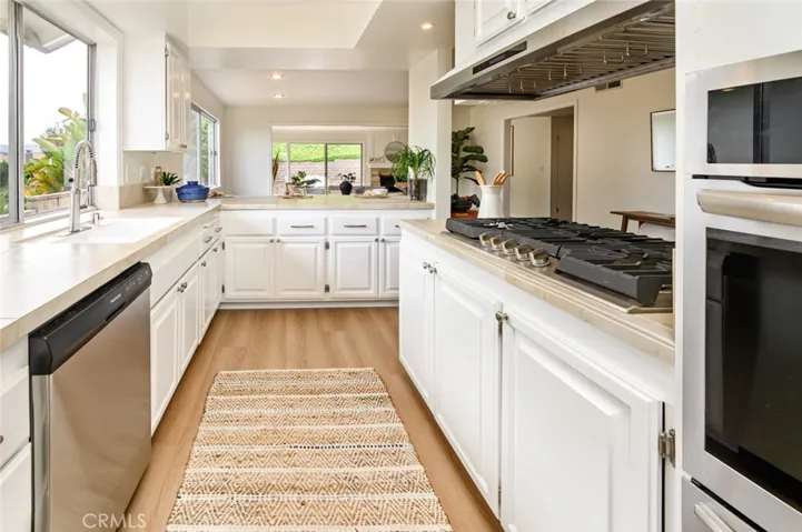 New Stovetop, Oven & Hood