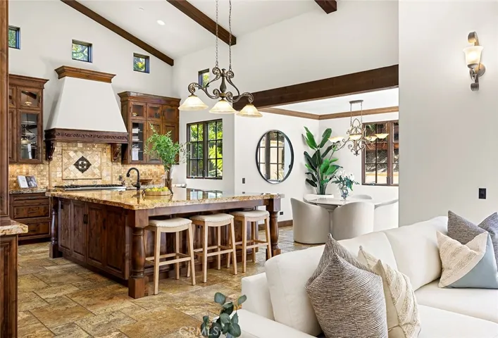 2900 Carob Street, Newport Beach, California 92660