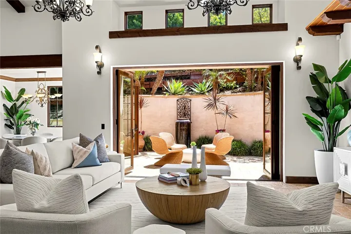 2900 Carob Street, Newport Beach, California 92660