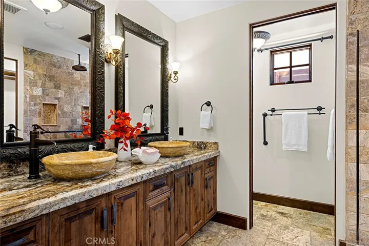2900 Carob Street, Newport Beach, California 92660