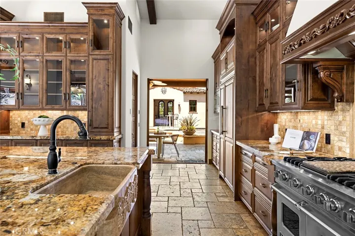 2900 Carob Street, Newport Beach, California 92660