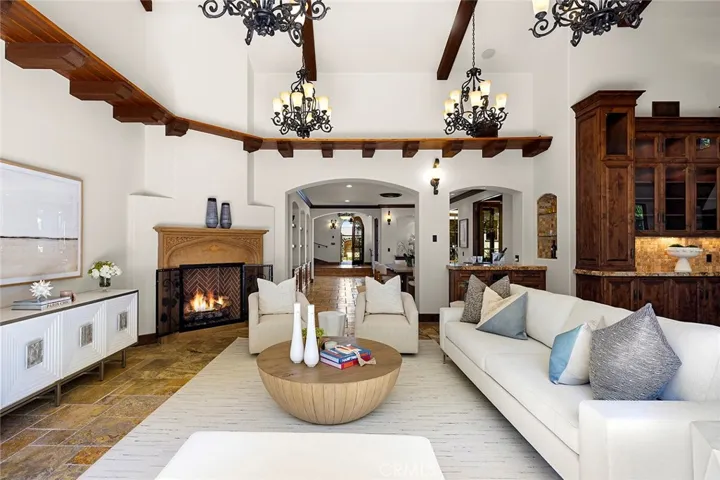 2900 Carob Street, Newport Beach, California 92660