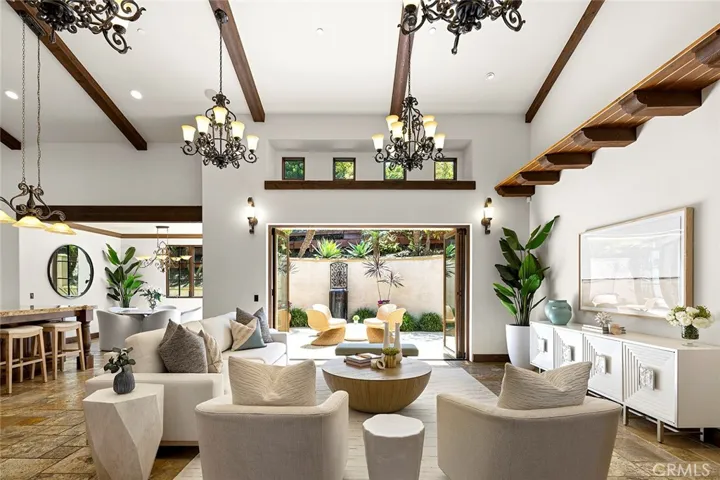 2900 Carob Street, Newport Beach, California 92660