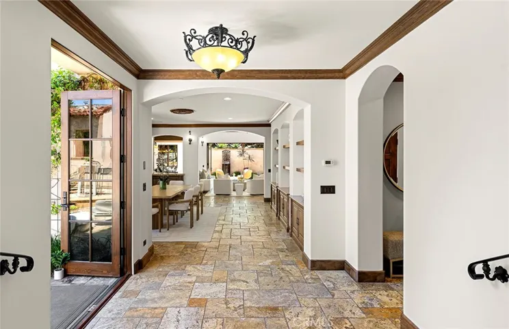 2900 Carob Street, Newport Beach, California 92660