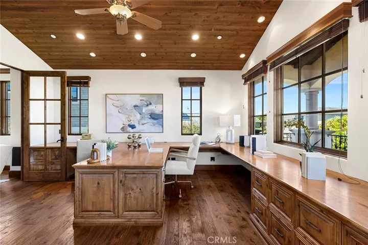 2900 Carob Street, Newport Beach, California 92660