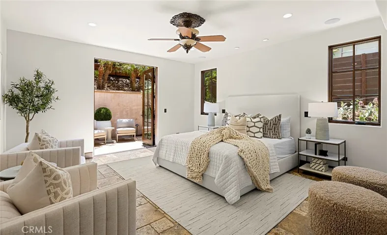 2900 Carob Street, Newport Beach, California 92660