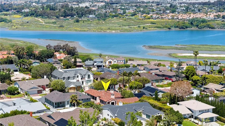 2900 Carob Street, Newport Beach, California 92660