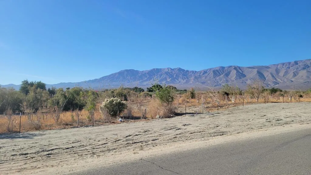 89635 81st Avenue, Thermal, California 92274 home-pic-2