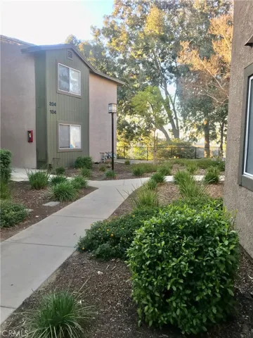 Condo Entry Walk Way